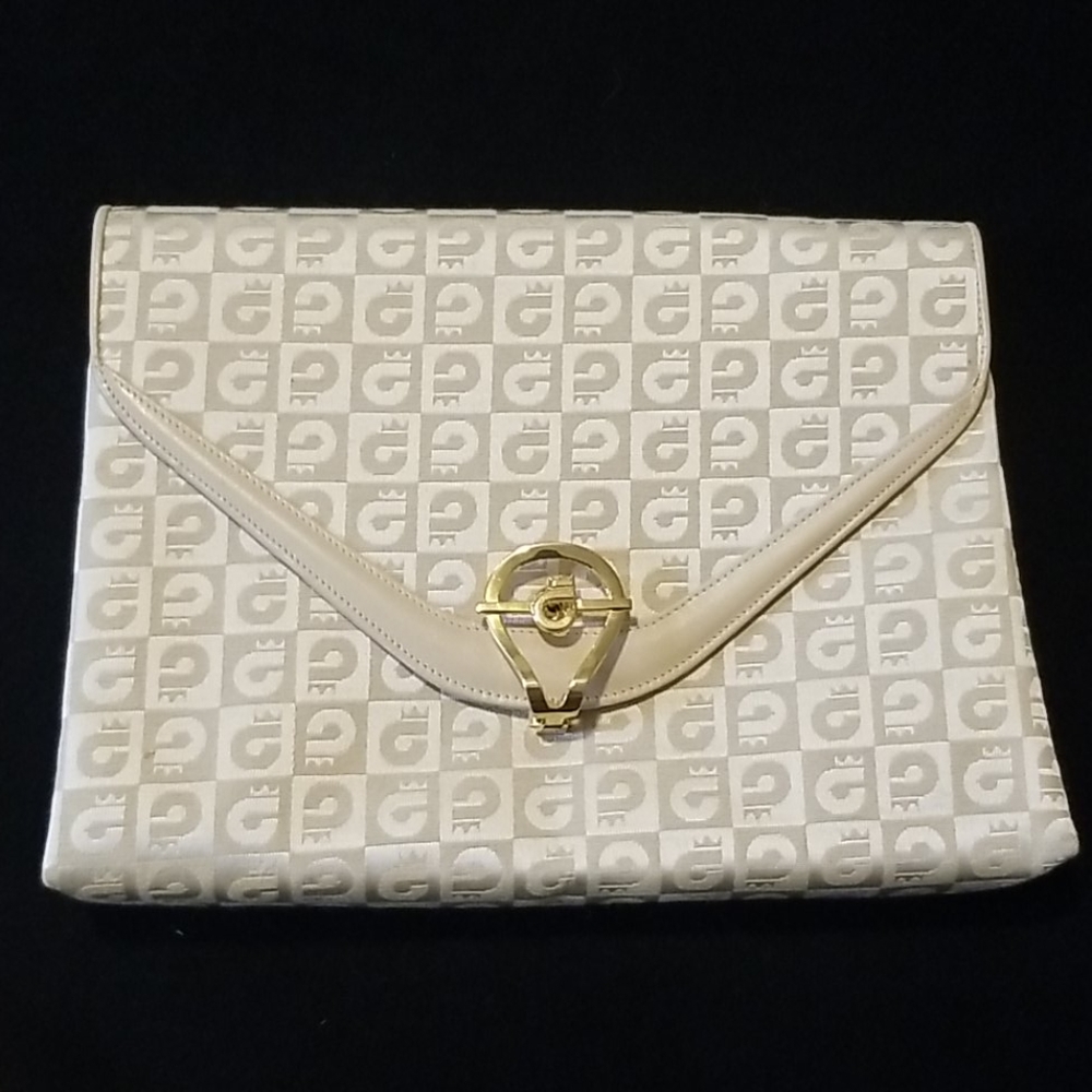 Vintage Comtesse purse